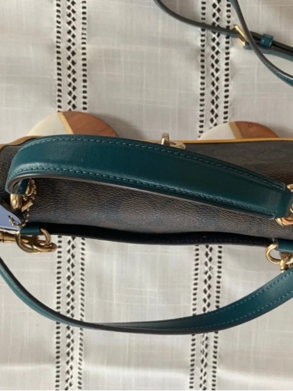 Coach crossbody signature